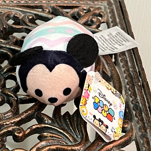 NEW Disney EASTER Tsum Tsums MICKEY MOUSE - Picture 1 of 9